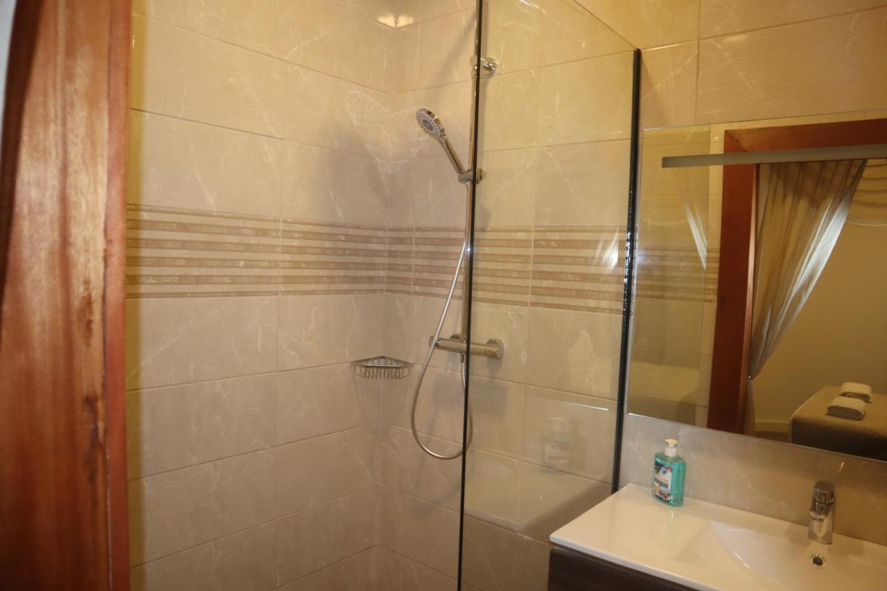 Empire Apartments Su 2 Marthastraat ปารามารีโบ ภายนอก รูปภาพ