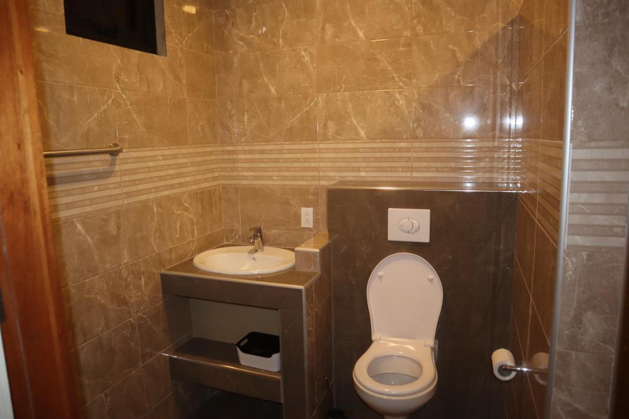 Empire Apartments Su 2 Marthastraat ปารามารีโบ ภายนอก รูปภาพ