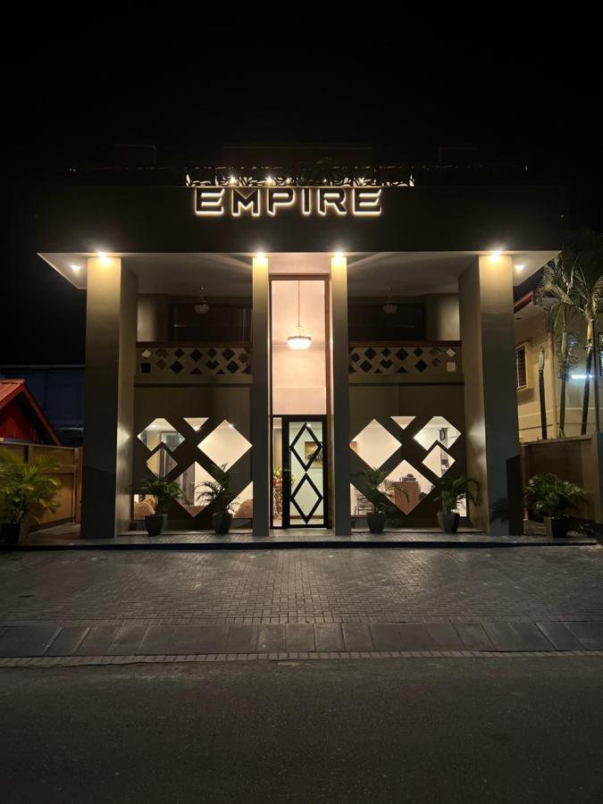 Empire Apartments Su 2 Marthastraat ปารามารีโบ ภายนอก รูปภาพ